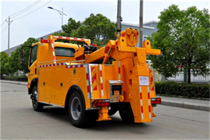 广南高速路拖车费